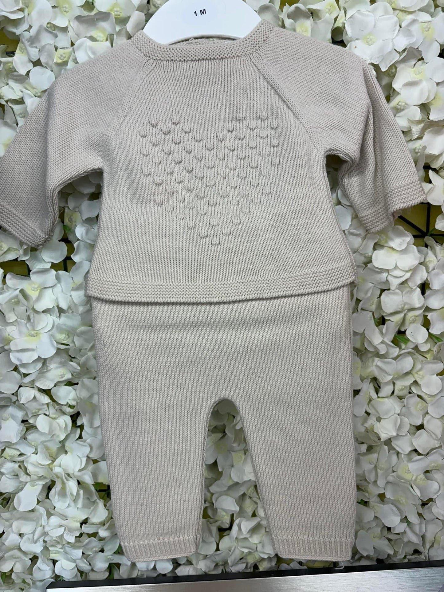 Baby girls  beige heart knitted set